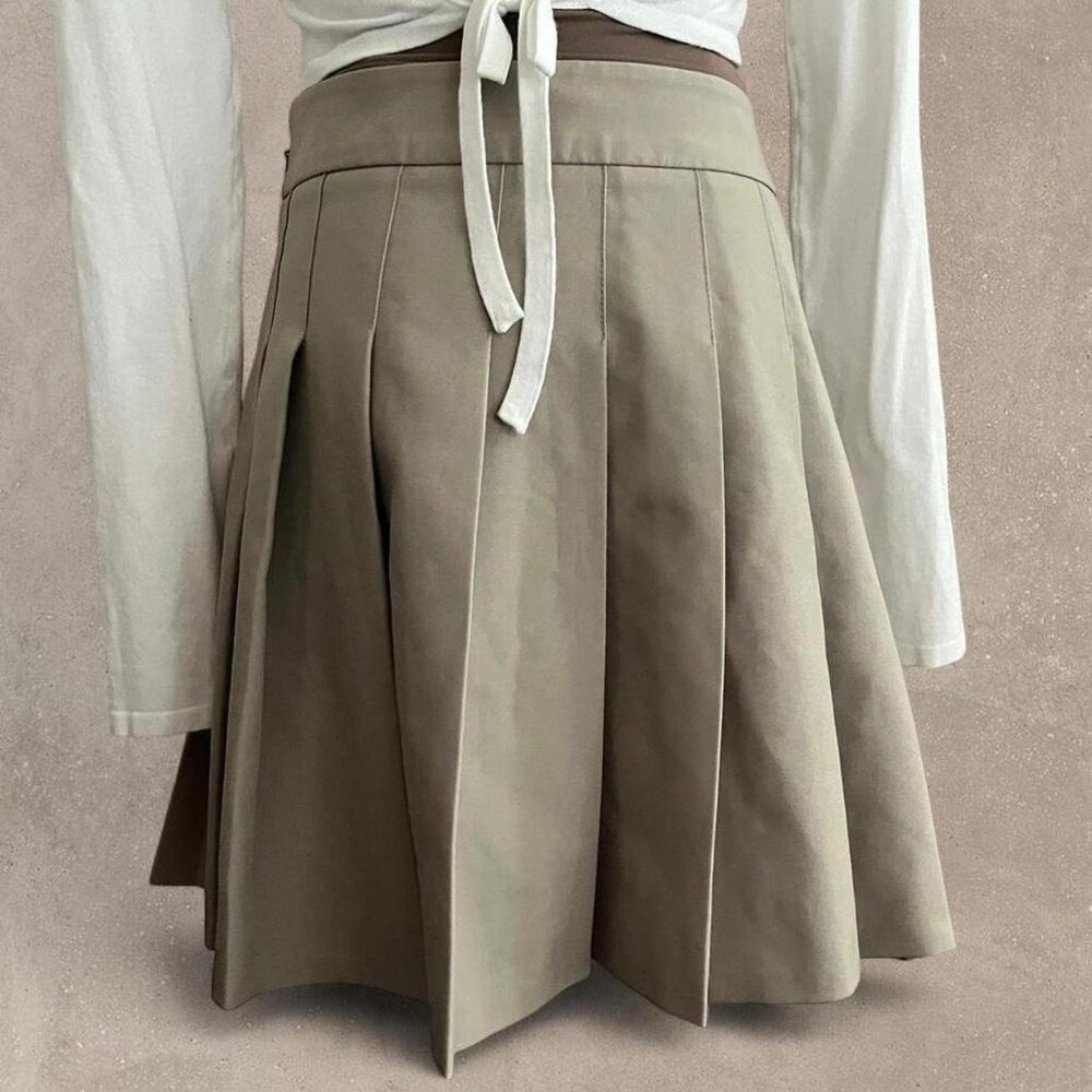 Oak + Fort Women's taupe mini pleated skirt